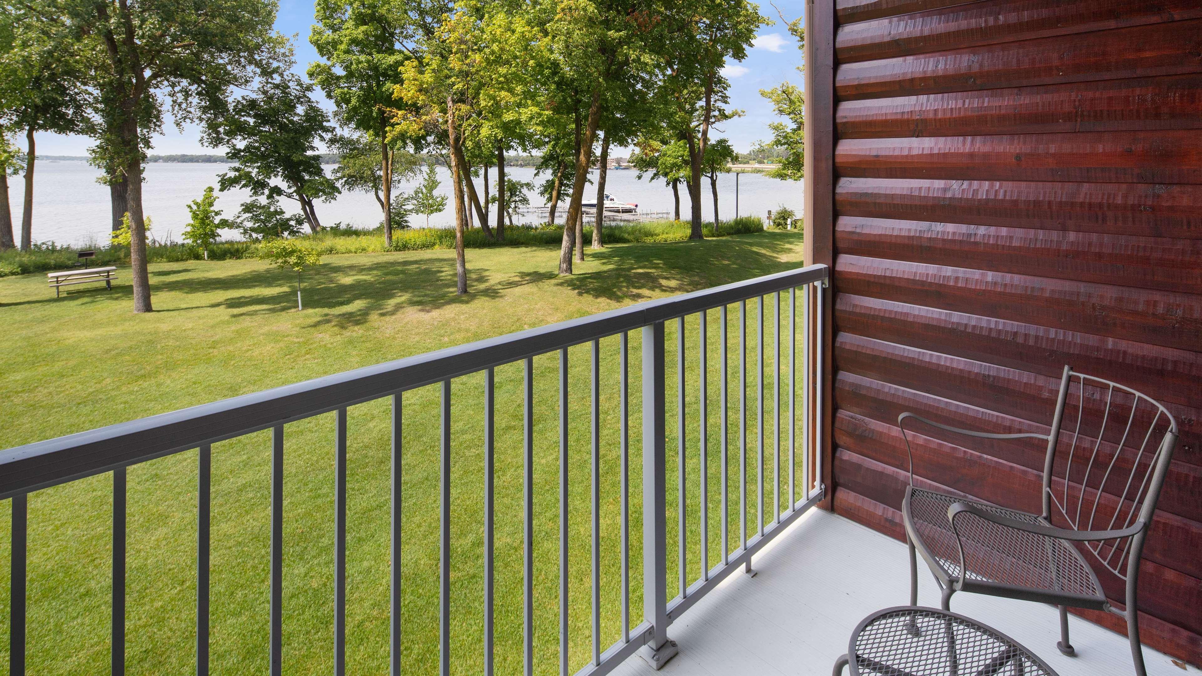 Best Western Premier The Lodge On Lake Detroit Детройт-Лейкс Екстер'єр фото
